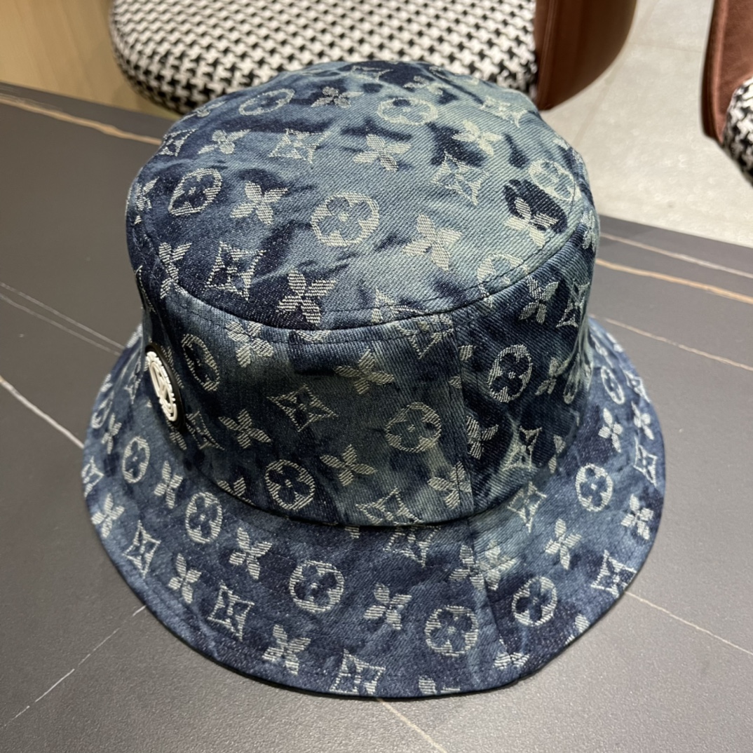  LV路易威登度阳牛仔渔夫帽，非常经典的经典出门必备，非常显脸小