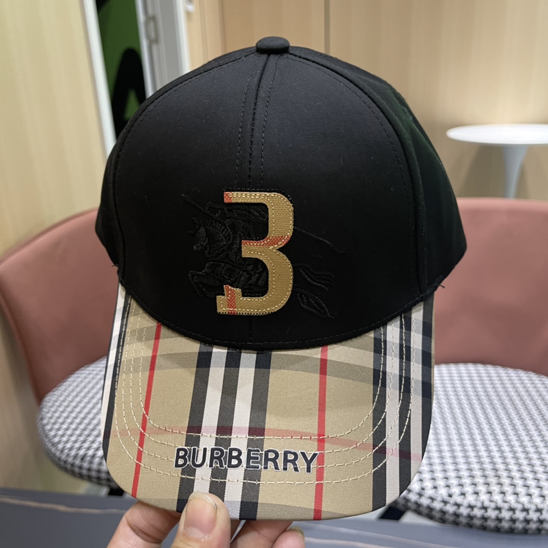  BURBERRY巴宝莉 经典网官新款经典棒球帽，渔夫帽大牌高级十感足！简约尚时风，男女同款！高质品，尊