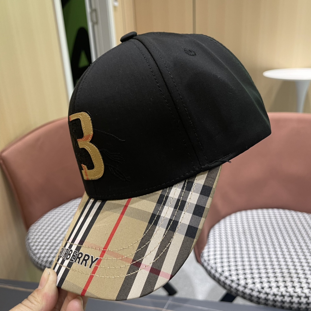  BURBERRY巴宝莉 经典网官新款经典棒球帽，渔夫帽大牌高级十感足！简约尚时风，男女同款！高质品，尊