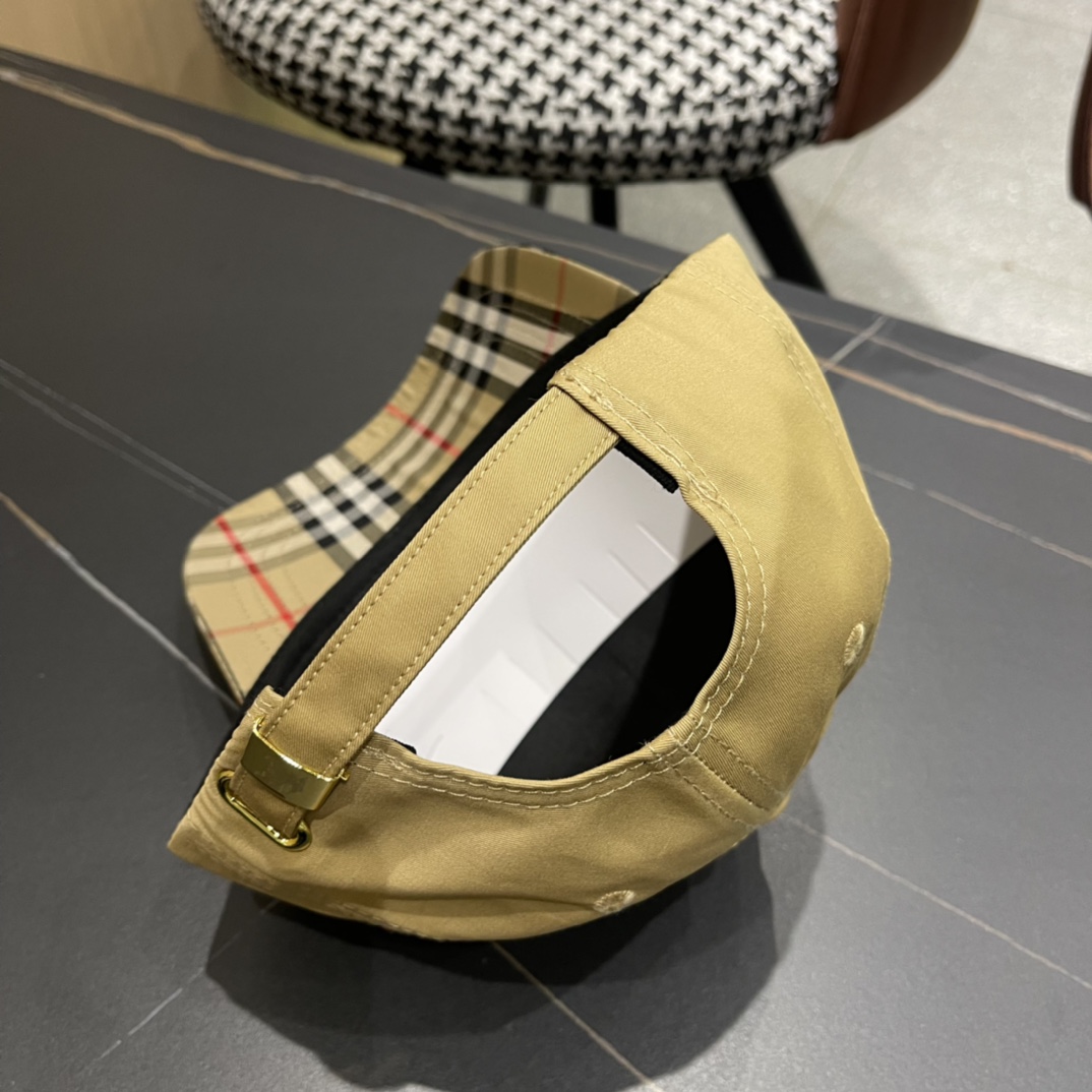  BURBERRY巴宝莉 经典网官新款经典棒球帽，渔夫帽大牌高级十感足！简约尚时风，男女同款！高质品，尊