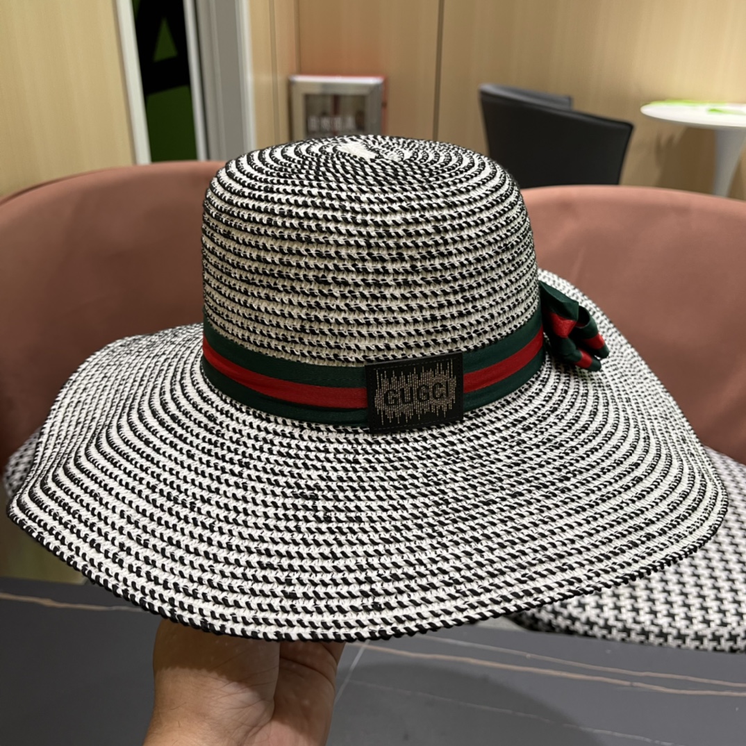 。Gucci古奇2024新款草帽，名媛风遮阳帽，蝴蝶结飘带，旅游出街必备