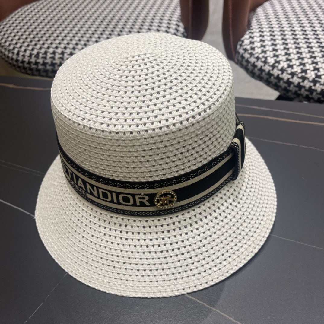 【DIOR迪奥】2026春夏新款草编遮阳草帽🤩沙滩风，简约大方，百搭单品～出街首选，新款帽型超美腻，新品上架