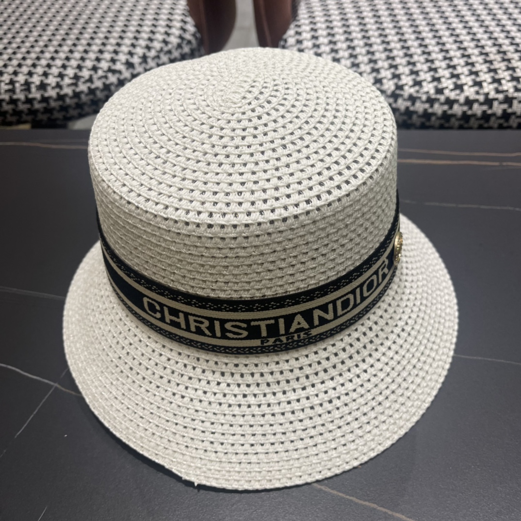 【DIOR迪奥】2026春夏新款草编遮阳草帽🤩沙滩风，简约大方，百搭单品～出街首选，新款帽型超美腻，新品上架