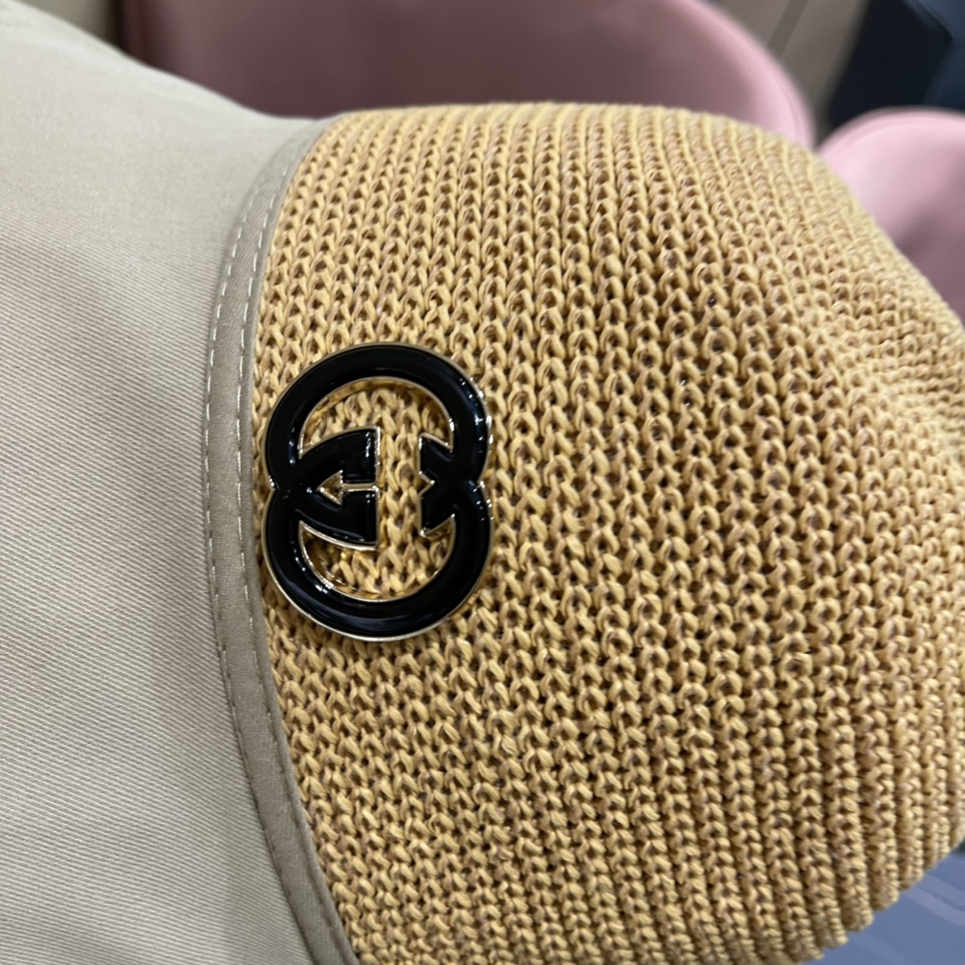 
古奇GUCCI渔夫帽原单品质火爆来袭 🔥🎩 工艺非常精美 高档大气上档次！低调奢华，方便携带！跑量！