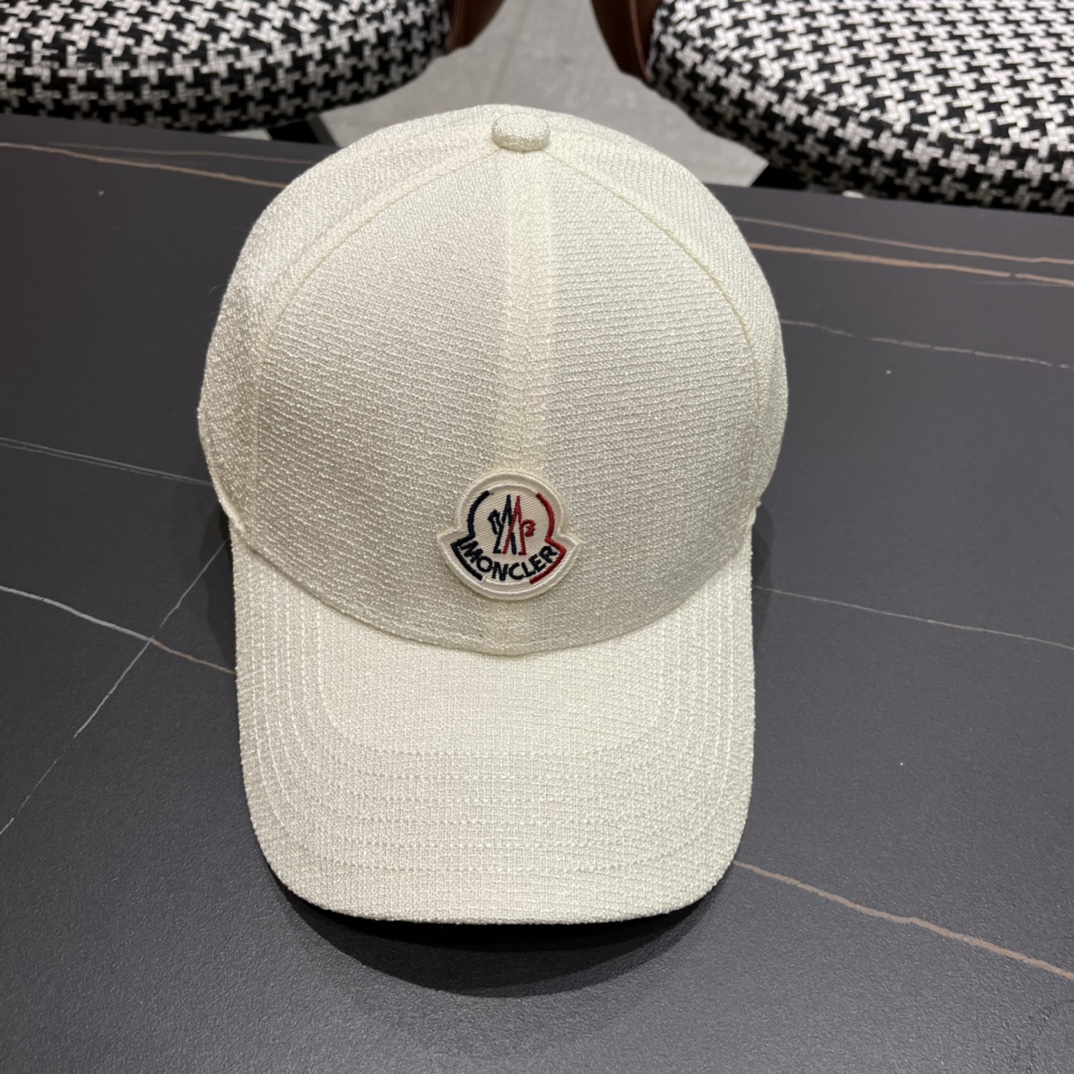 ，Moncler蒙口经典棒球帽，经典流行款轻盈透气！质量超赞，基础头围56，贴片可调节。
