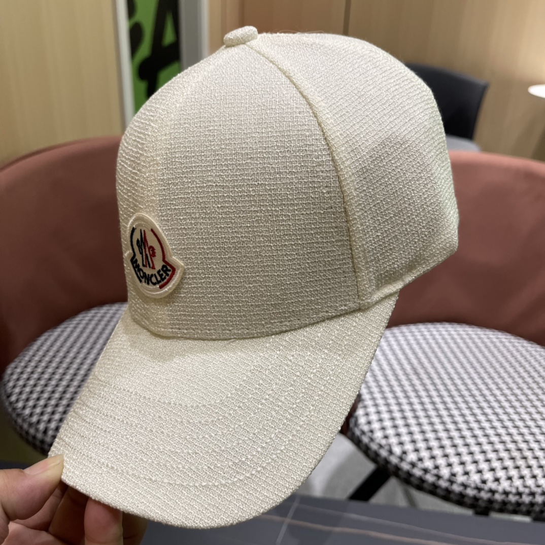 ，Moncler蒙口经典棒球帽，经典流行款轻盈透气！质量超赞，基础头围56，贴片可调节。
