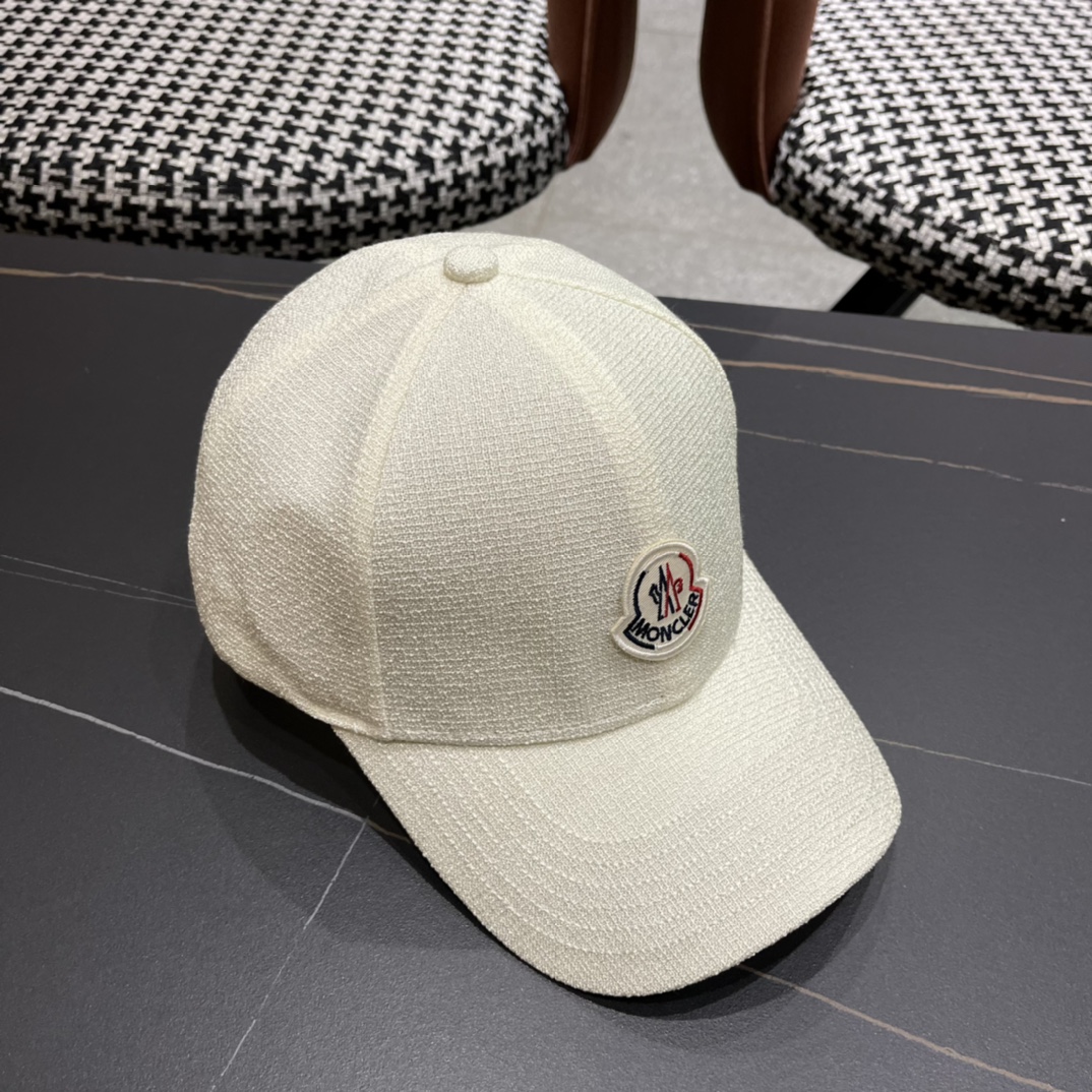，Moncler蒙口经典棒球帽，经典流行款轻盈透气！质量超赞，基础头围56，贴片可调节。