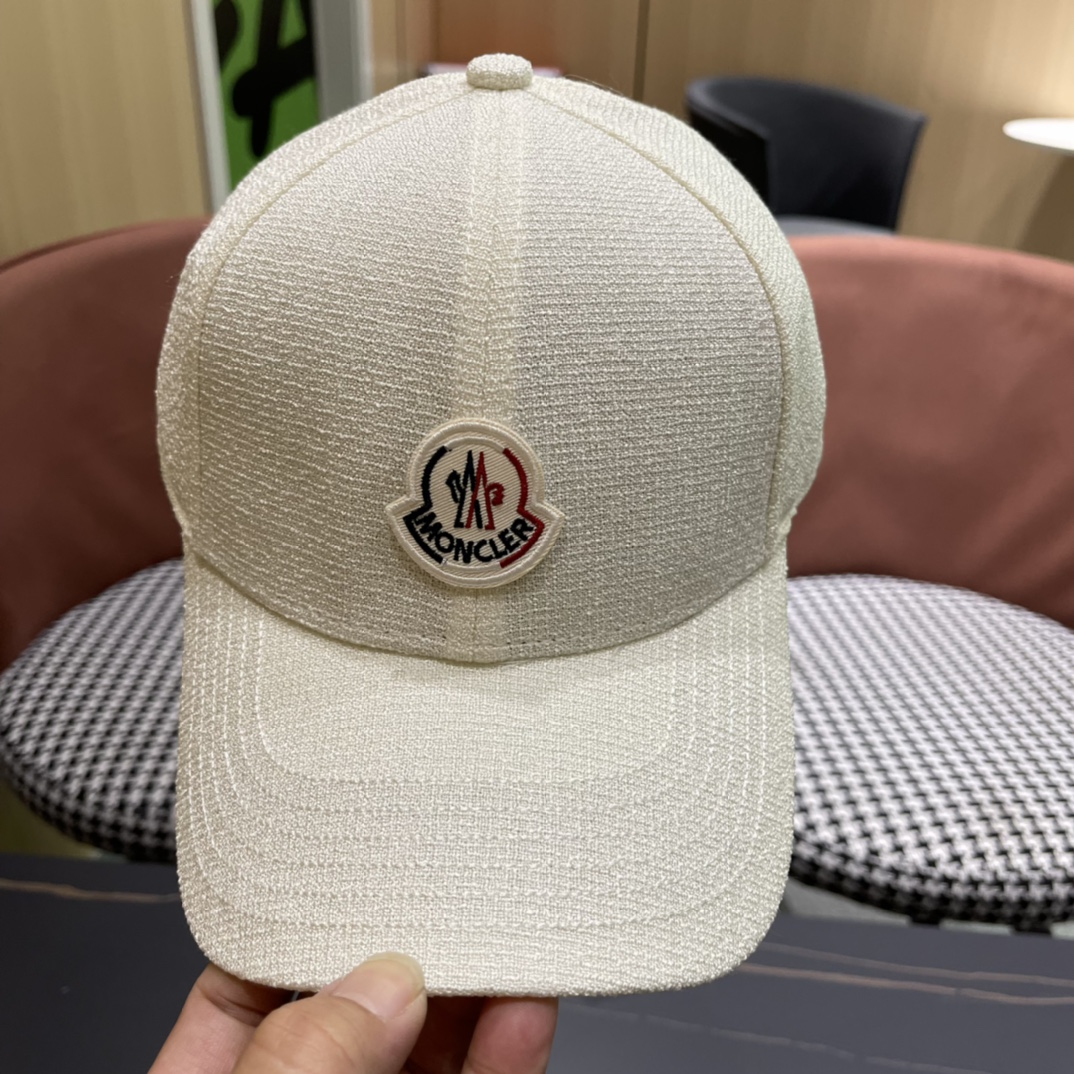 ，Moncler蒙口经典棒球帽，经典流行款轻盈透气！质量超赞，基础头围56，贴片可调节。