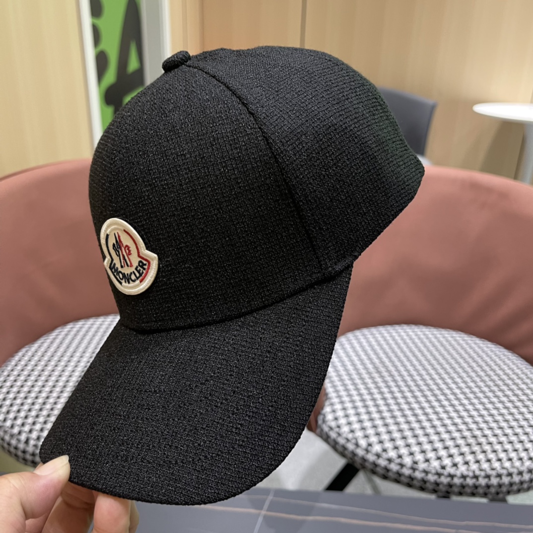 ，Moncler蒙口经典棒球帽，经典流行款轻盈透气！质量超赞，基础头围56，贴片可调节。