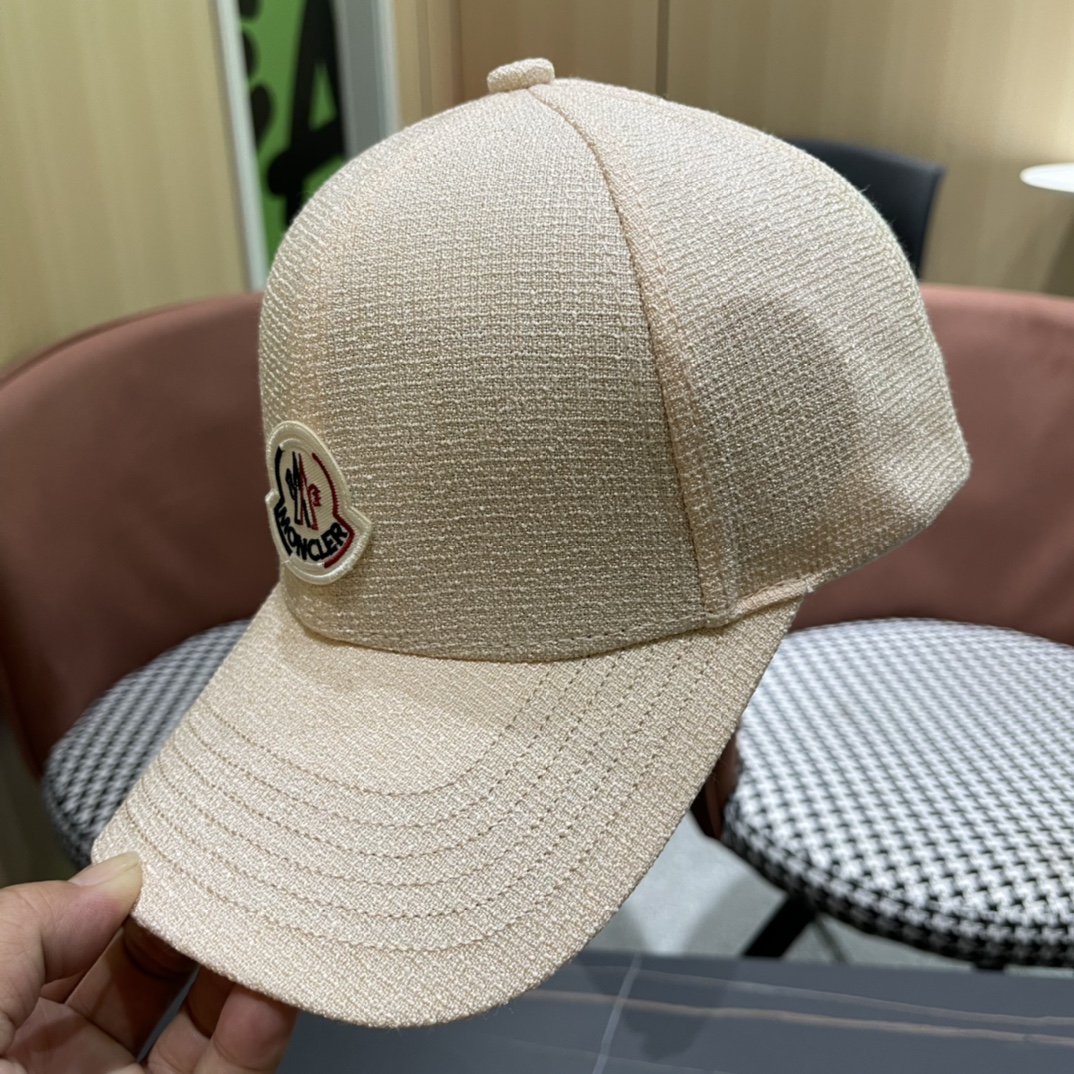 ，Moncler蒙口经典棒球帽，经典流行款轻盈透气！质量超赞，基础头围56，贴片可调节。
