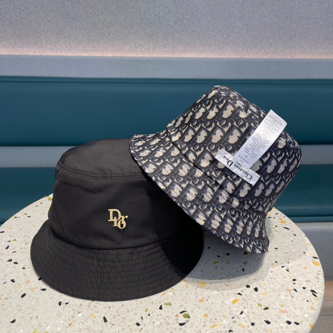 Dior迪奥老花字母2️面戴高版本渔夫帽baby机场look同款超火爆的#2021早春渔夫帽看到收的爆款