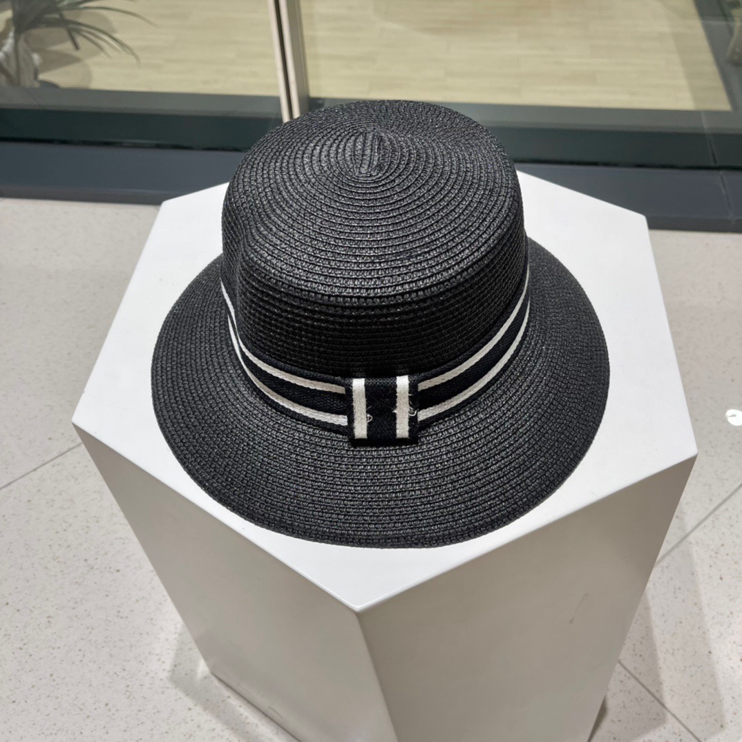  【DIOR迪奥】2023新款水桶草编遮阳草帽盆帽🤩沙滩风，简约大方，百搭单品～出街首选，新款帽型超美腻