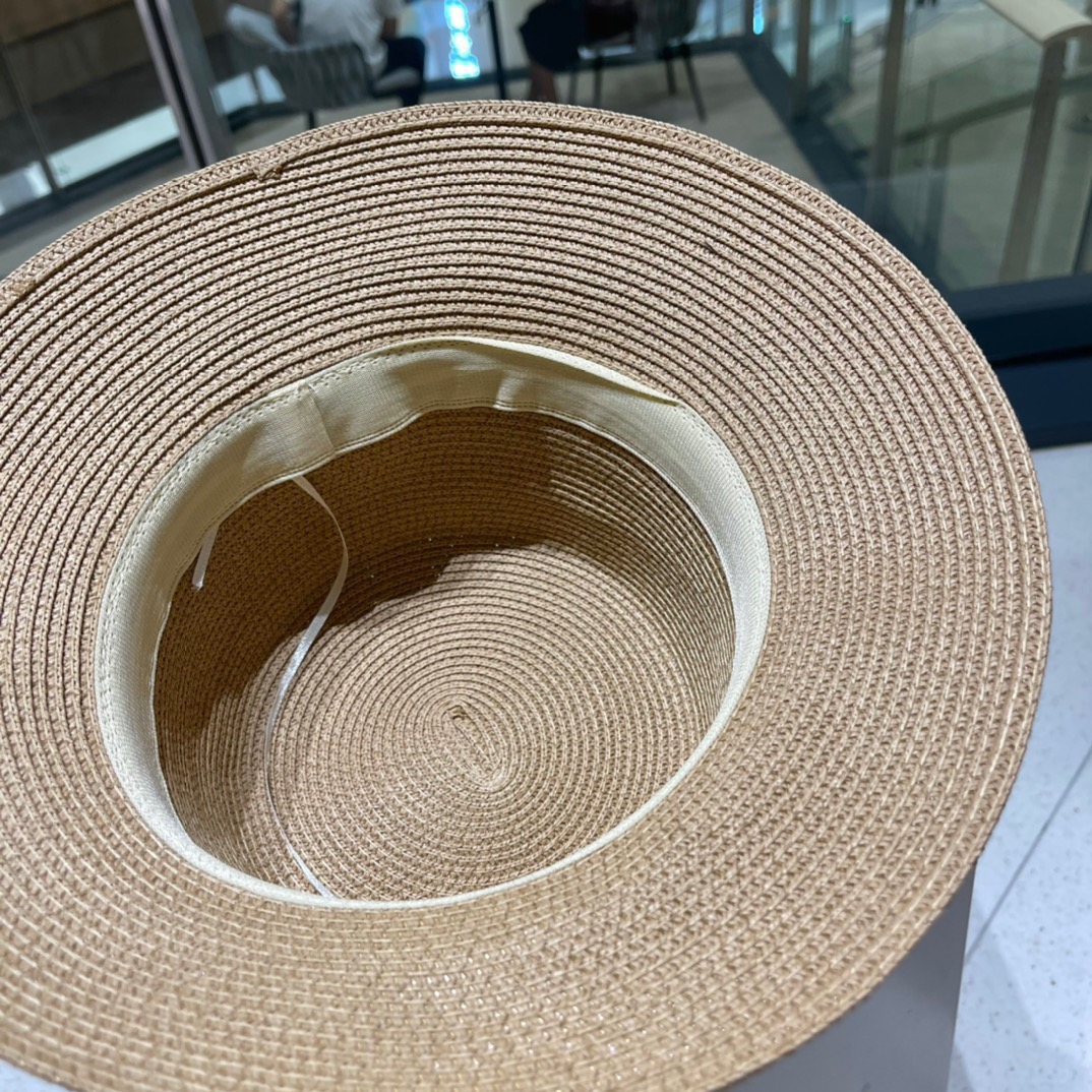  【DIOR迪奥】2023新款水桶草编遮阳草帽盆帽🤩沙滩风，简约大方，百搭单品～出街首选，新款帽型超美腻