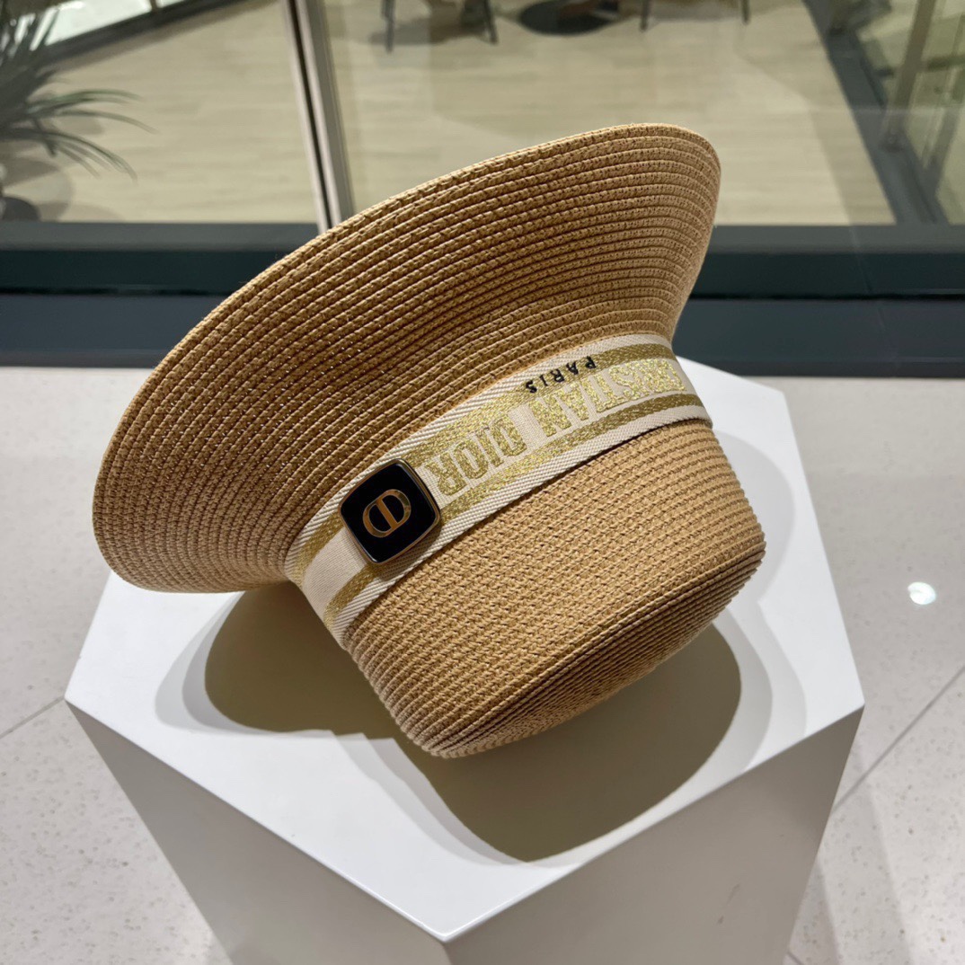  【DIOR迪奥】2023新款水桶草编遮阳草帽盆帽🤩沙滩风，简约大方，百搭单品～出街首选，新款帽型超美腻