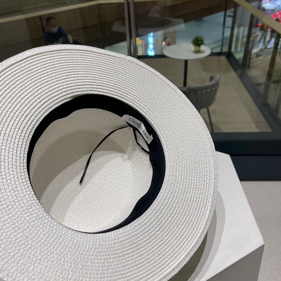  Dior迪奥新款草帽，平顶桶帽，黑白 米卡其头围57cm