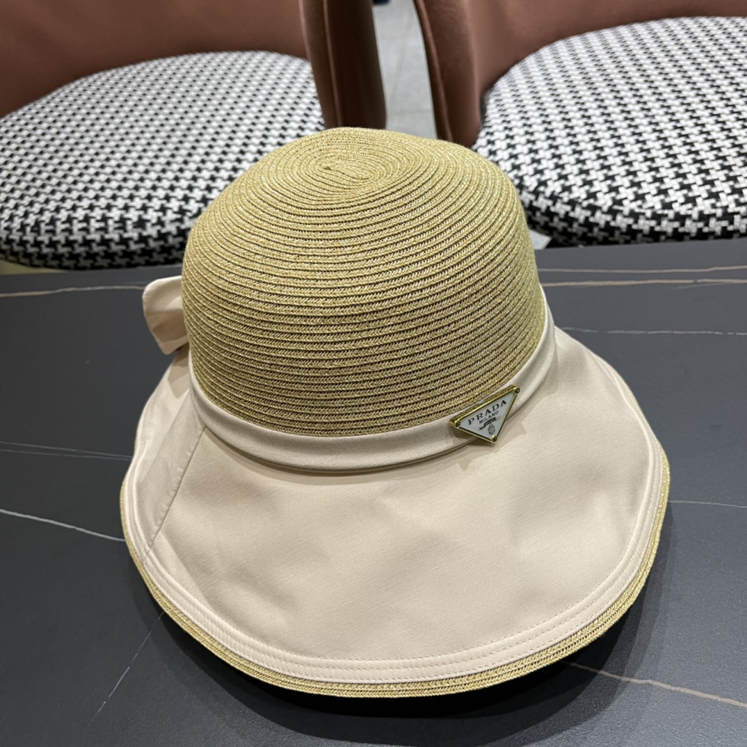 普拉达春新款渔夫帽，帽型很好，大脸型哦！出街必备