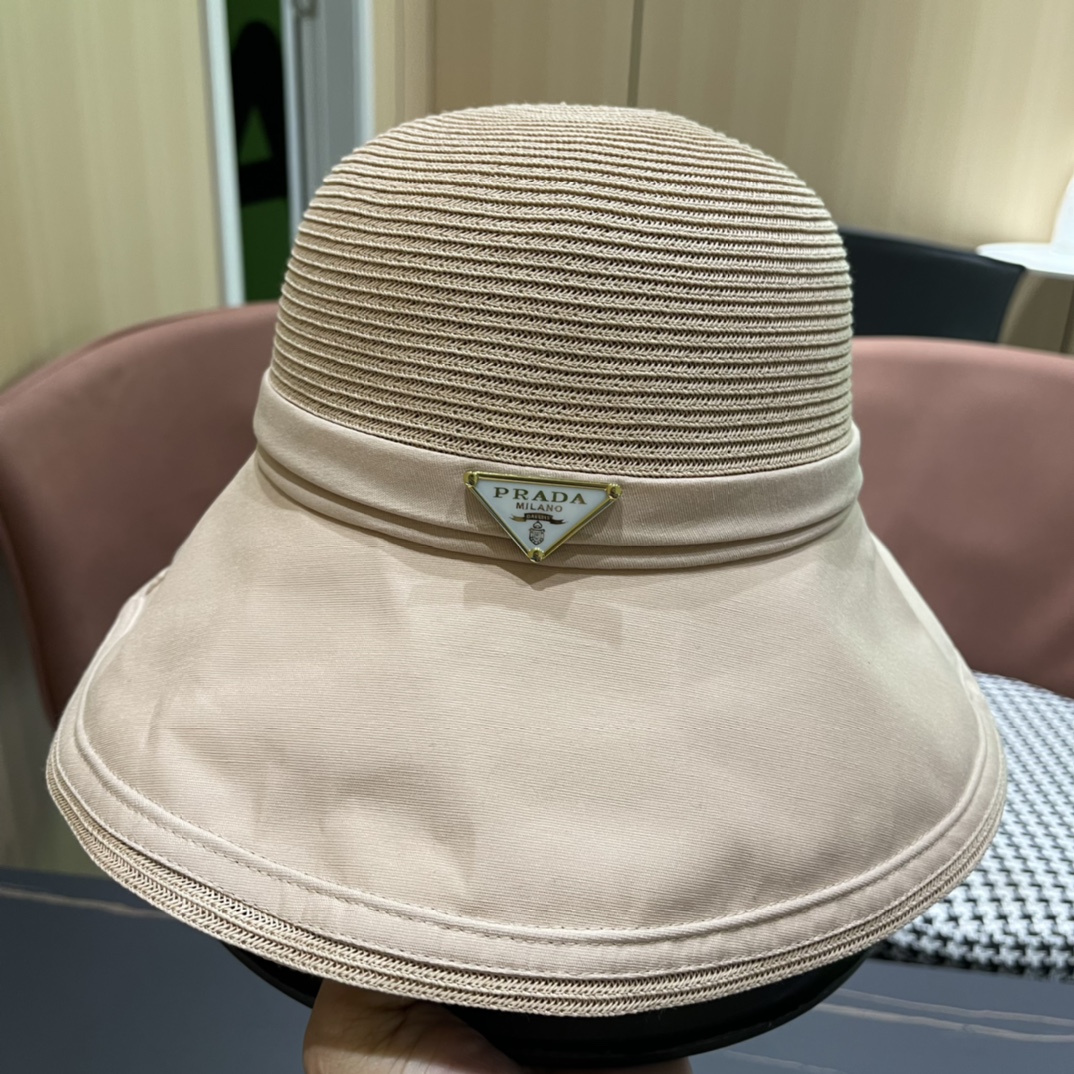 普拉达春新款渔夫帽，帽型很好，大脸型哦！出街必备