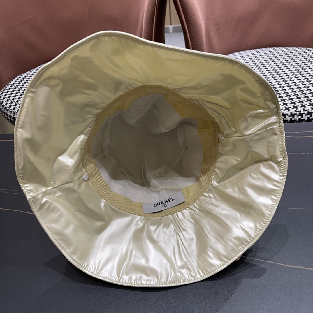  【Chanel香奈儿】早春新款大沿小香风渔夫帽质感满满
出街首选🌊