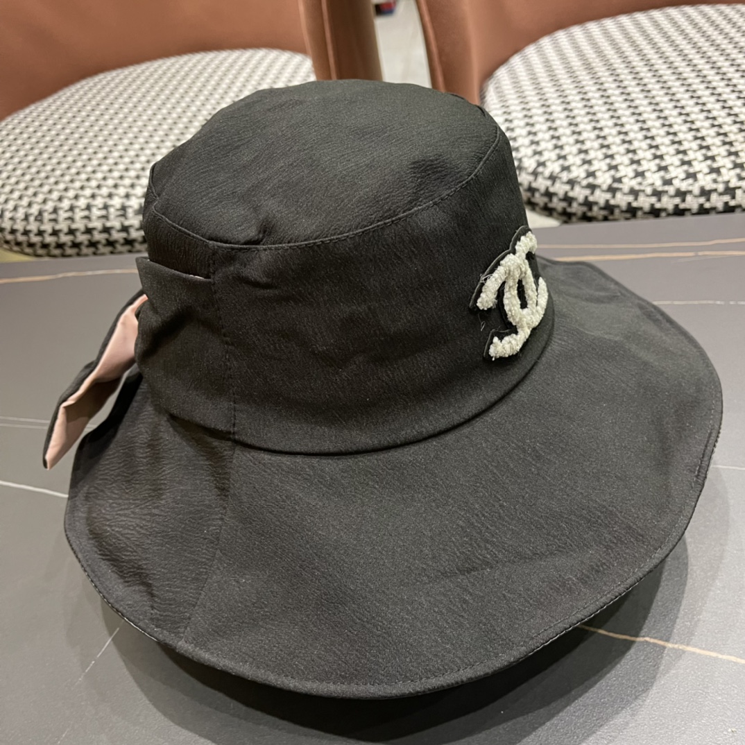  【Chanel香奈儿】早春新款大沿小香风渔夫帽质感满满
出街首选🌊