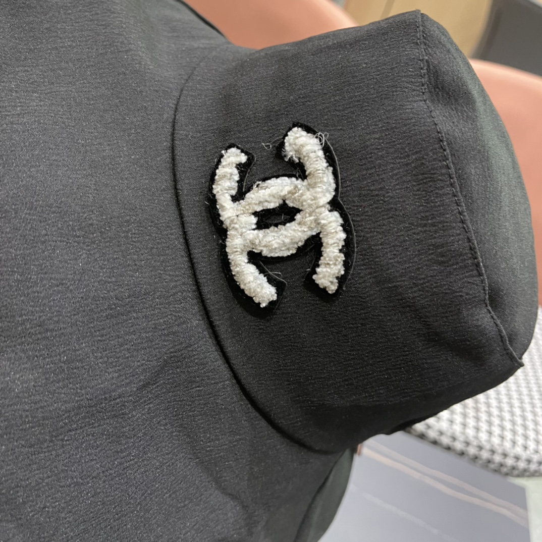  【Chanel香奈儿】早春新款大沿小香风渔夫帽质感满满
出街首选🌊