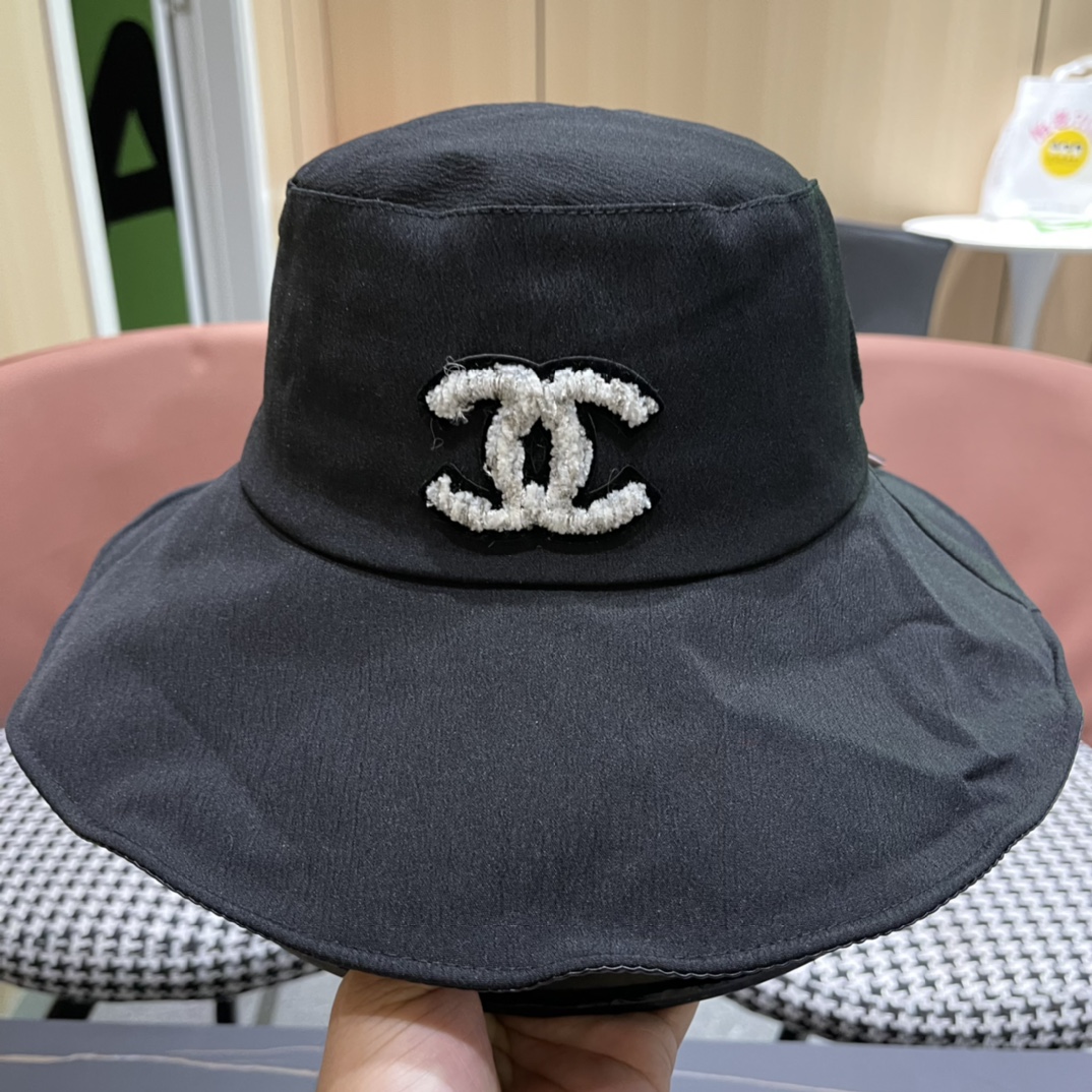  【Chanel香奈儿】早春新款大沿小香风渔夫帽质感满满
出街首选🌊