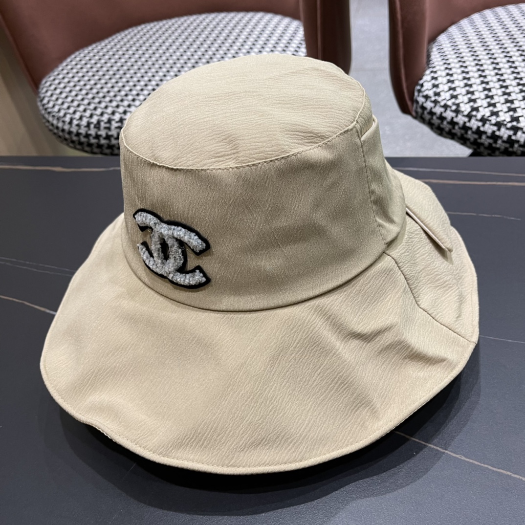  【Chanel香奈儿】早春新款大沿小香风渔夫帽质感满满
出街首选🌊