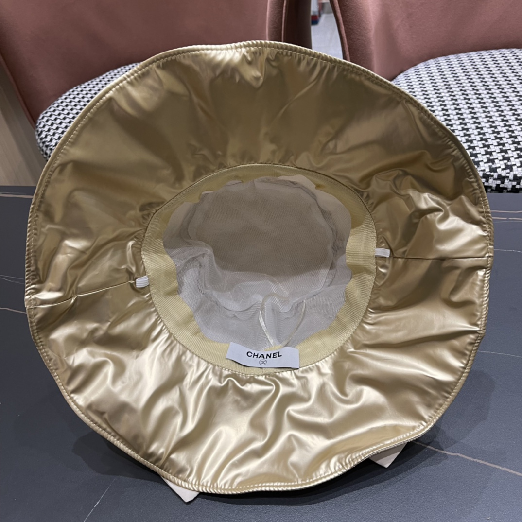  【Chanel香奈儿】早春新款大沿小香风渔夫帽质感满满
出街首选🌊