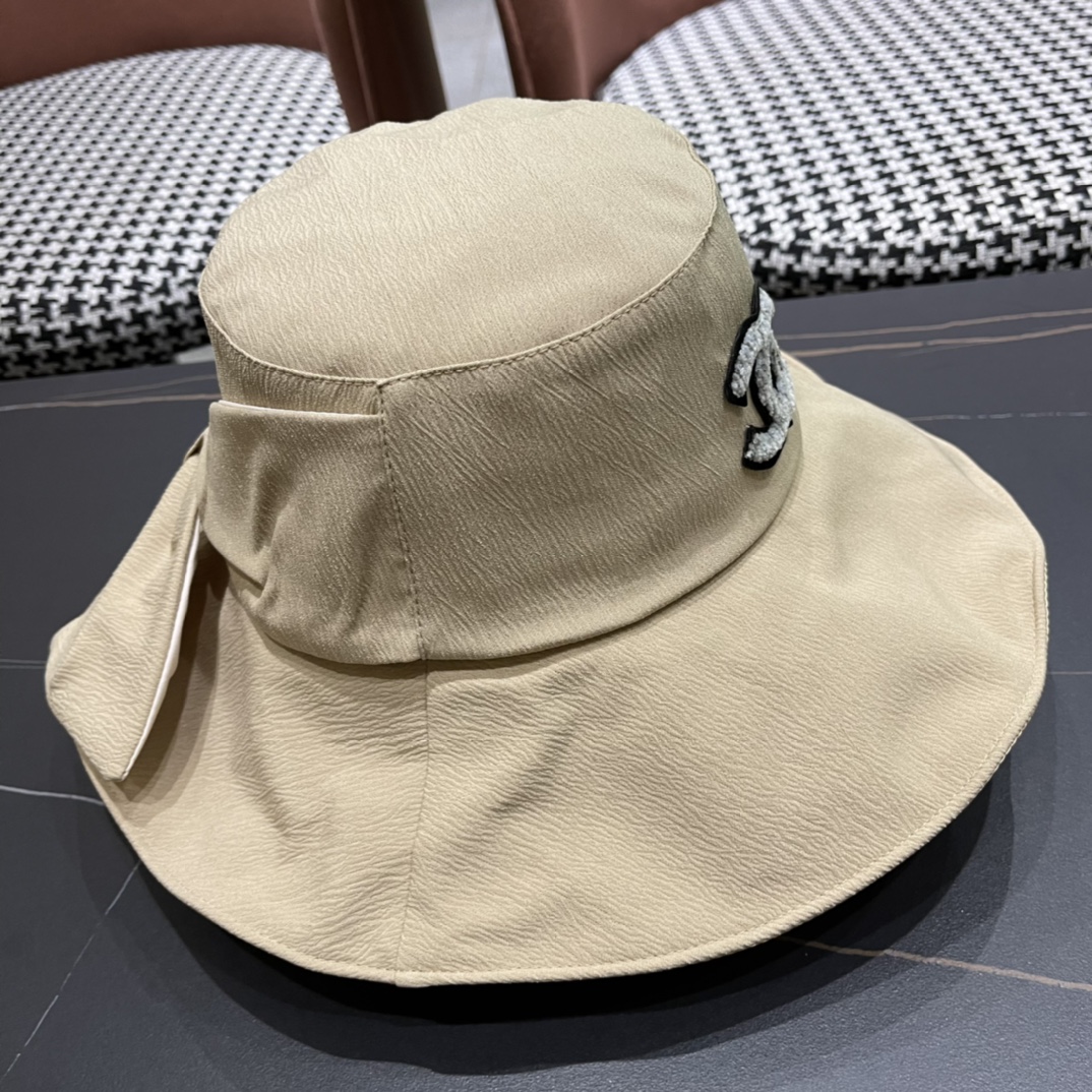  【Chanel香奈儿】早春新款大沿小香风渔夫帽质感满满
出街首选🌊