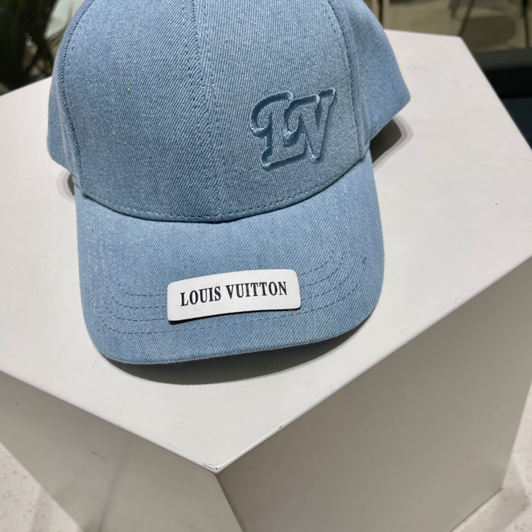 路易威登棒球帽LouisVuitton新款LV棒球帽重工打造️完美拼接洗水牛仔高端大气百搭款男女通用！跑