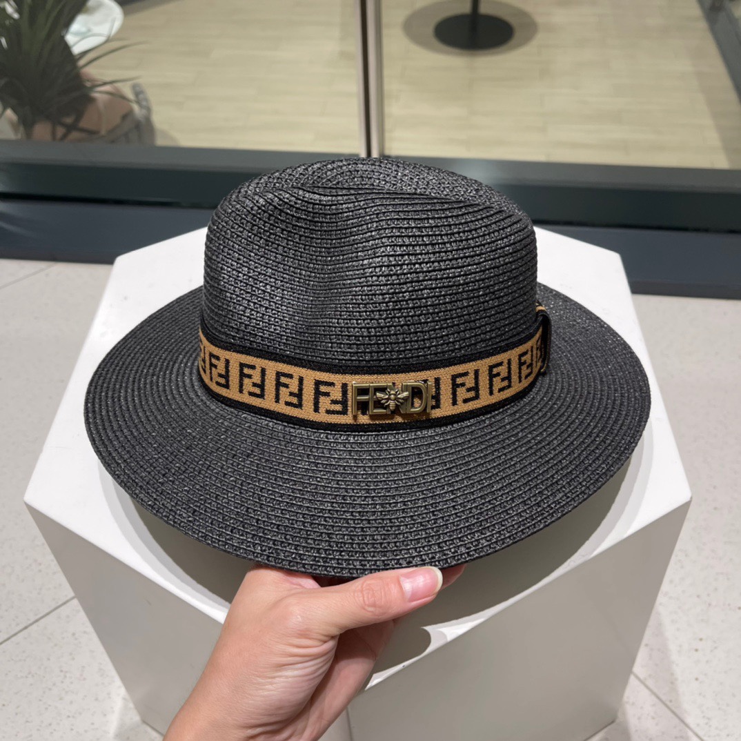 FENDI芬迪新款草帽，拉菲草制作，拼老花FF面料，名媛必备，头围57cm