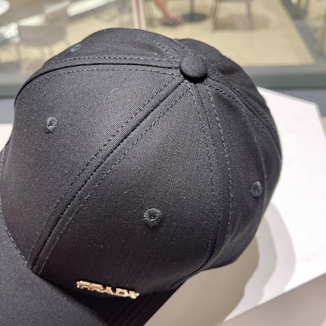 PRADA普拉达新品棒球帽代购版本！时尚潮流高端做工！非一般的品质细节看实拍哦