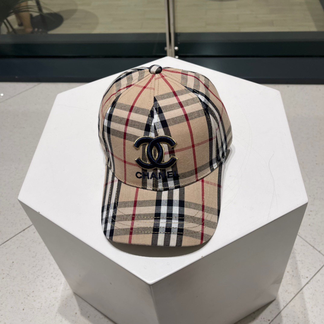 CHANEL] New Simple Embroidered Logo Baseball Cap, new shipment, big brand style, easy to match, grab it now! Hats: buck…