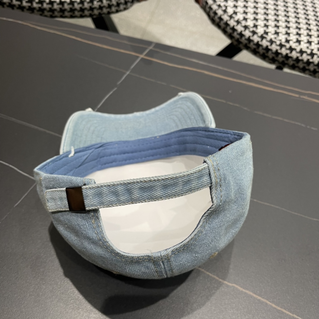  新款出货 HERMÈS (爱马仕)最新款牛仔棒球帽，时尚帅气质量超赞！