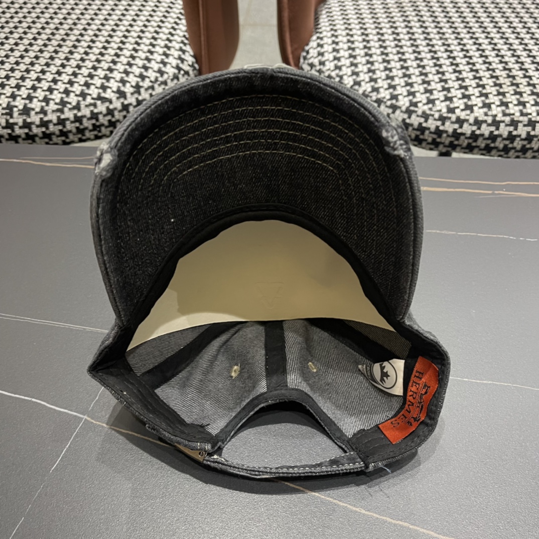  新款出货 HERMÈS (爱马仕)最新款牛仔棒球帽，时尚帅气质量超赞！