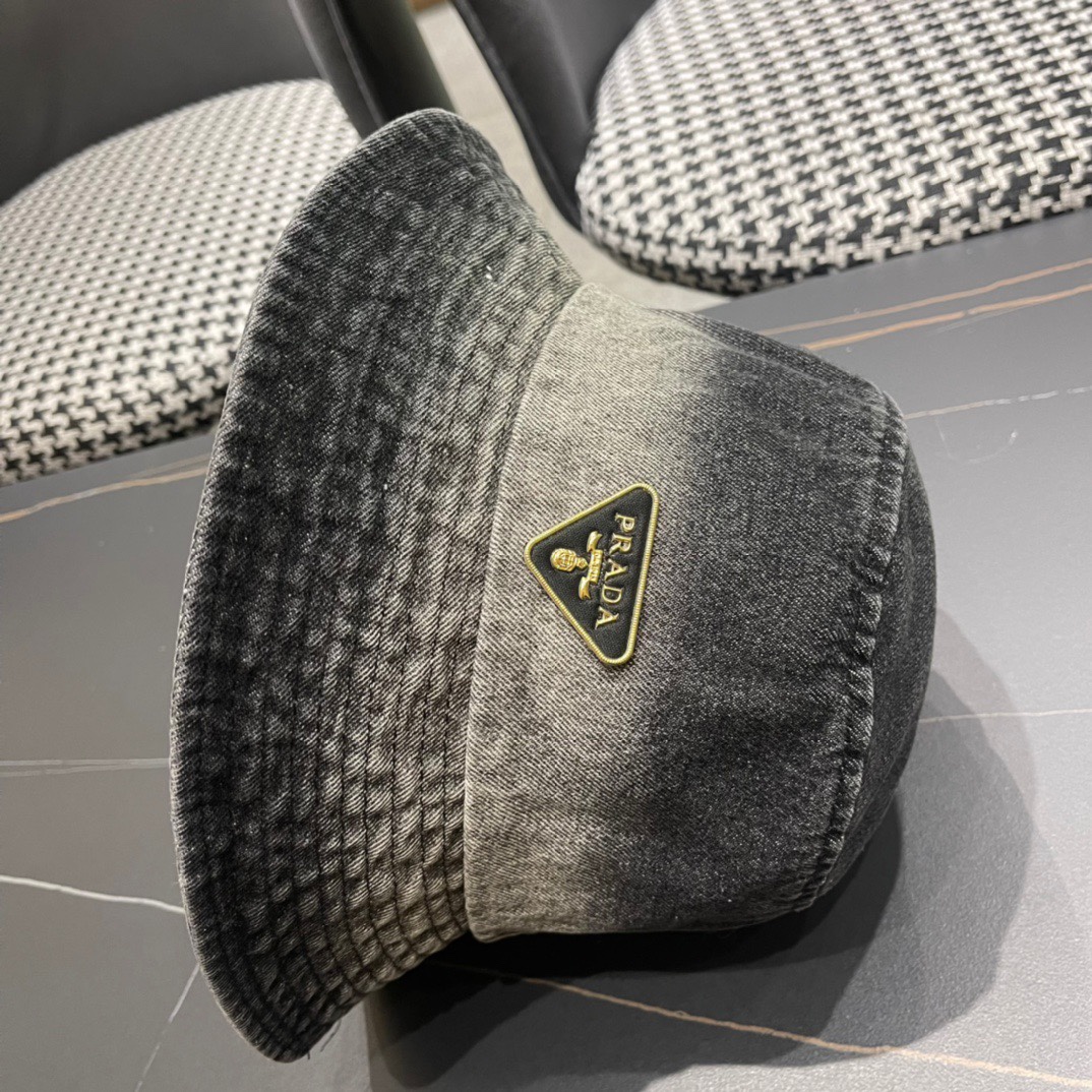  PRADA普拉达牛仔渔夫帽，遮阳防晒帽，头围57cm