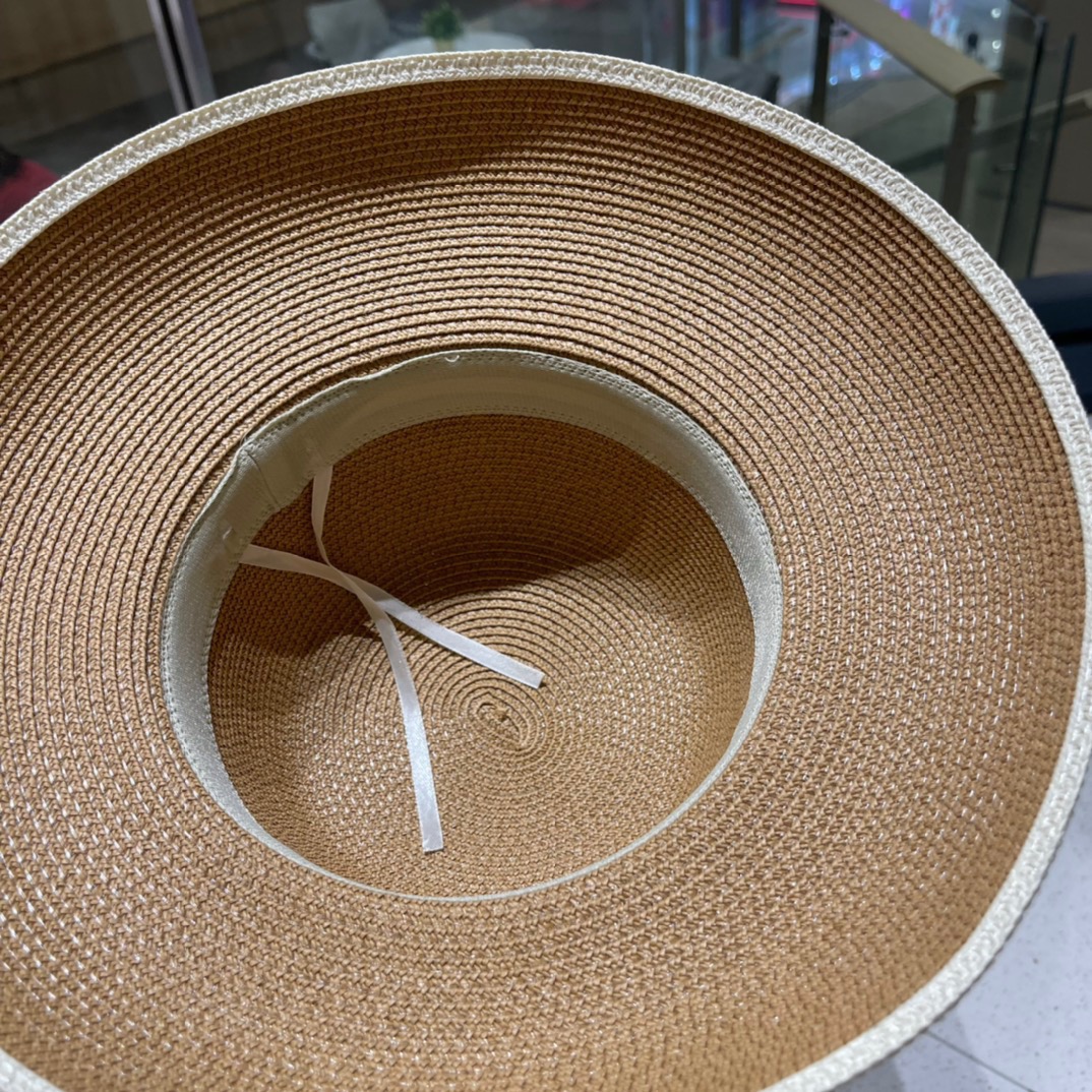 DIOR迪奥 早春新款 织带平顶草帽 赫本复古时尚 女神气质单品，出游必备