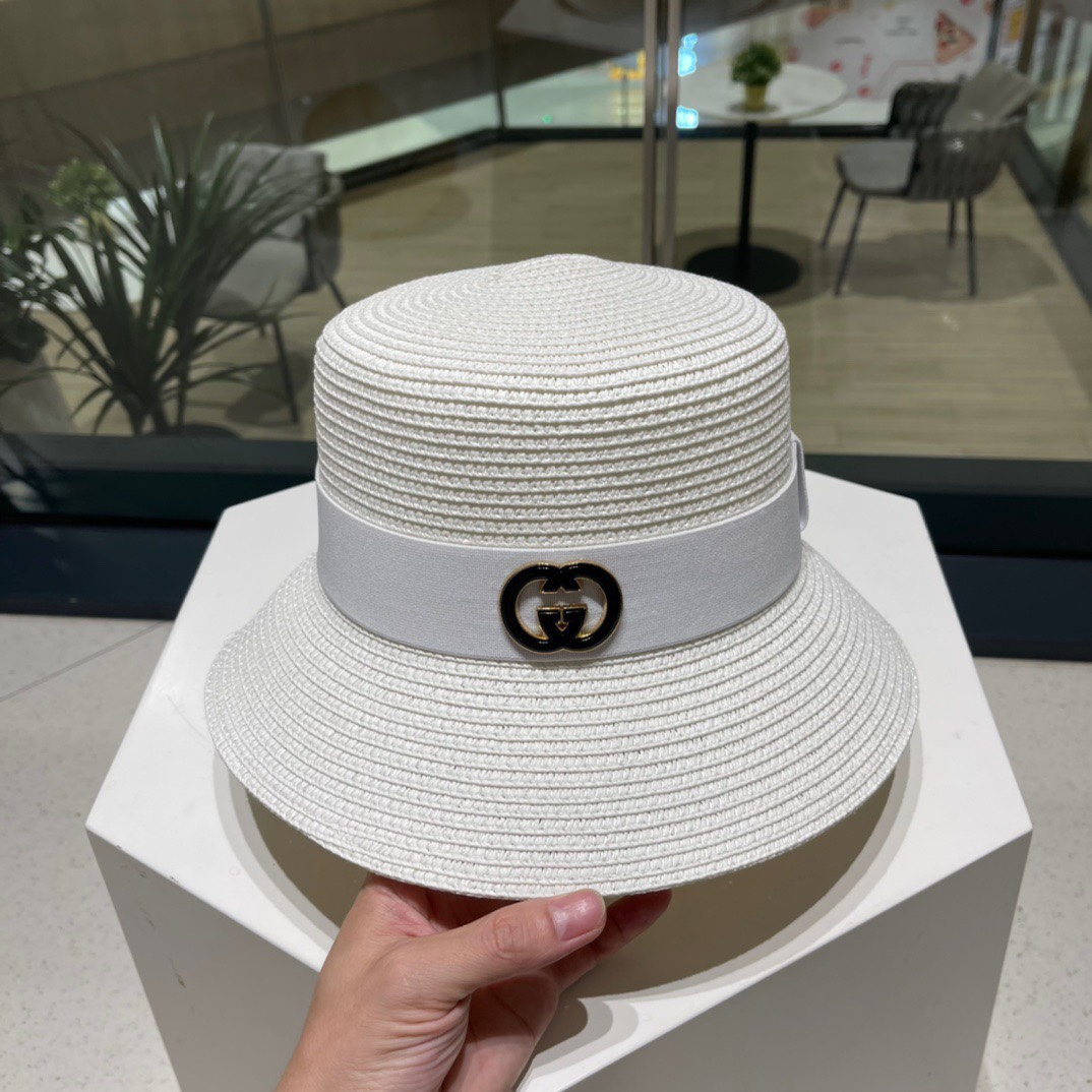 Gucci古奇草帽纯手工钩织重工设计风格沙滩帽大草帽头围57cm