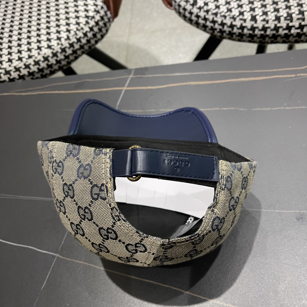  Gucci(古奇)春夏新款原单棒球帽， 11开模订制，原版帆布料+头层牛皮，代购热门，男女可用百搭款，