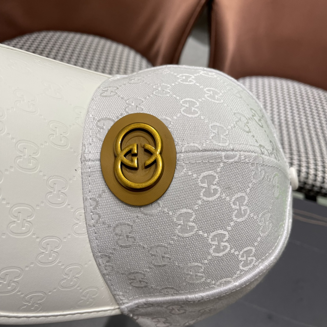  Gucci(古奇)春夏新款原单棒球帽， 11开模订制，原版帆布料+头层牛皮，代购热门，男女可用百搭款，