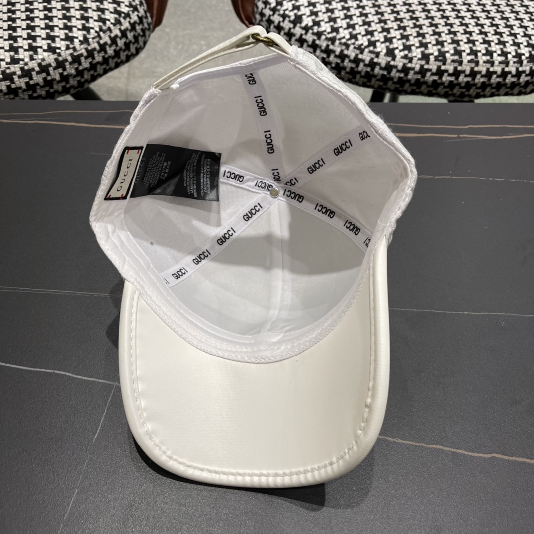  Gucci(古奇)春夏新款原单棒球帽， 11开模订制，原版帆布料+头层牛皮，代购热门，男女可用百搭款，