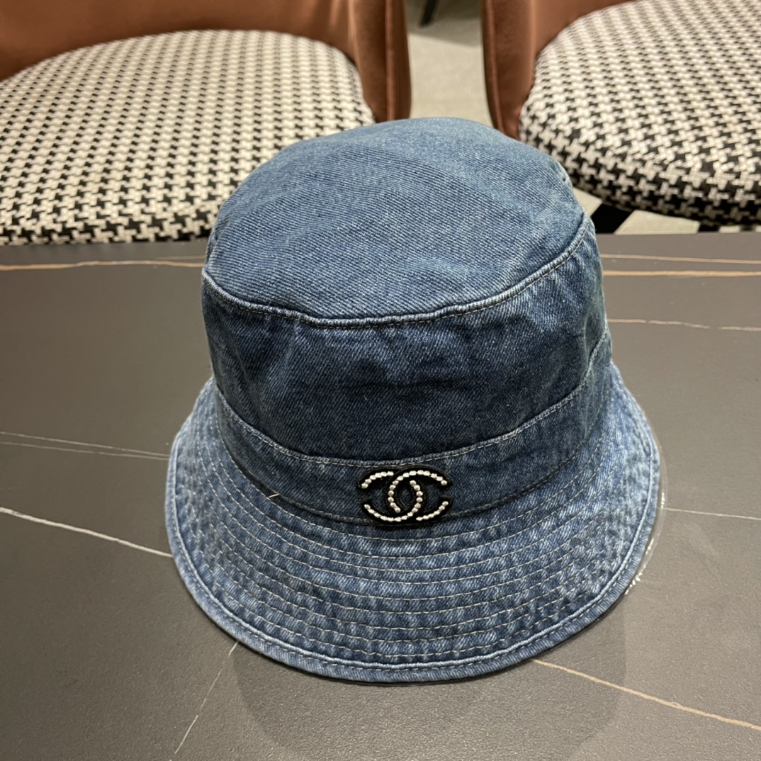 NO:224040,【Chanel Chanel】The new summer denim sunshade fisherman hat, romantic beach style!  Essential hats, straw hats, fisherman hats, baseball hats, knit hats, hats, chanel, chanel, espadrilles, hats19860909【Chanel香奈儿】夏新款牛仔遮阳渔夫帽 浪漫沙滩款！出街必备帽子草帽渔夫帽棒球帽针织帽,帽子,chanel,chanel,espadrilles,hats,hat