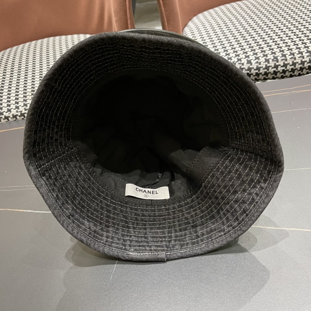 【Chanel香奈儿】2024夏新款牛仔遮阳渔夫帽🌈 浪漫沙滩款！出街必备