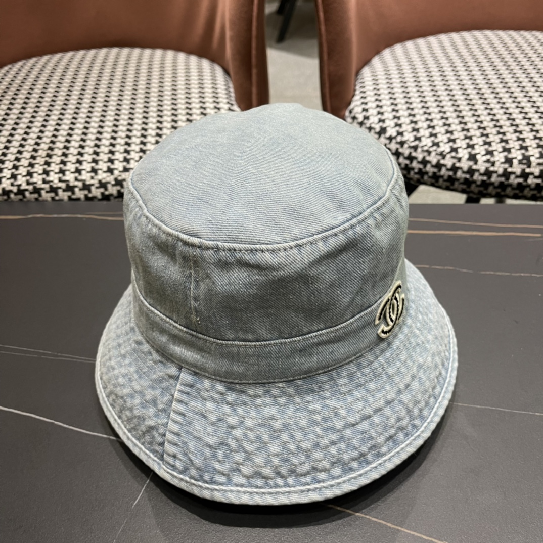 【Chanel香奈儿】2024夏新款牛仔遮阳渔夫帽🌈 浪漫沙滩款！出街必备