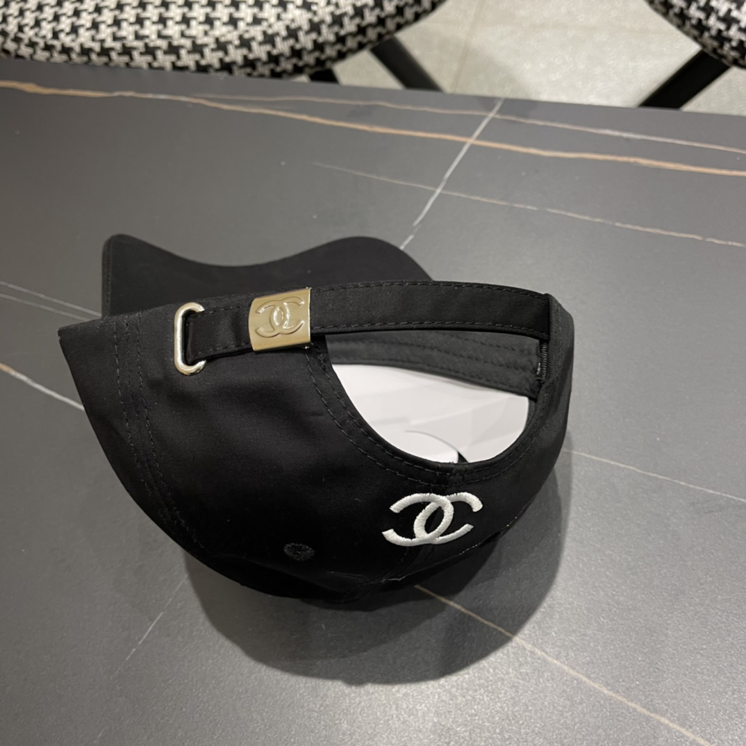    2024 CHANEL 香奈儿2024春夏新款棒球帽，很酷很时尚，质量超赞