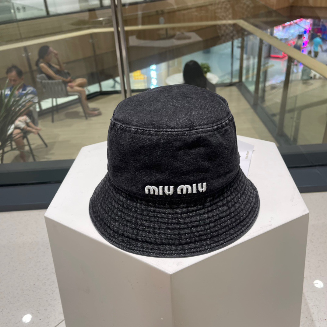 miumiu缪缪夏季新款渔夫帽牛仔面料简单百搭头围59cm