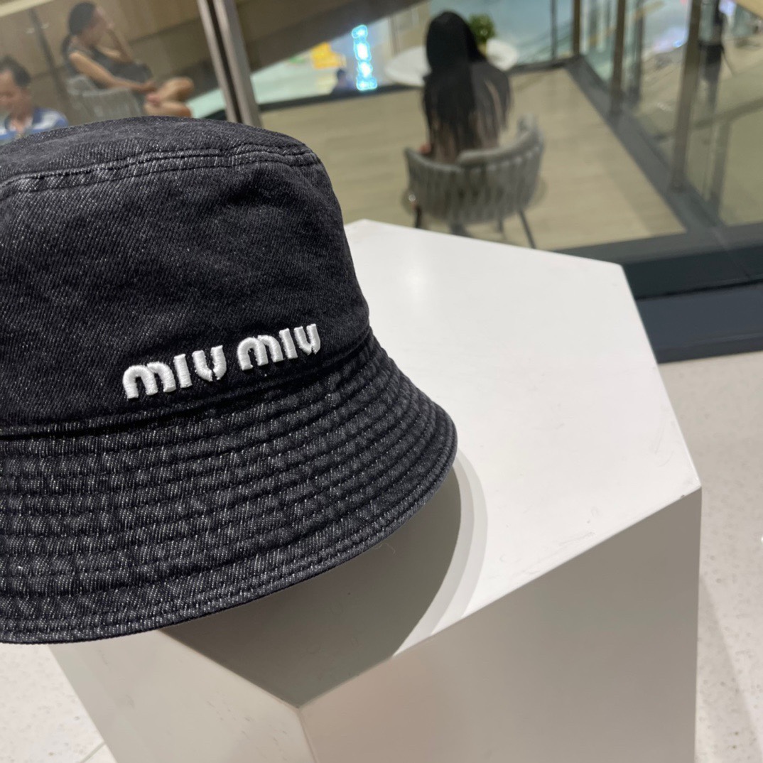 miumiu缪缪夏季新款渔夫帽牛仔面料简单百搭头围59cm