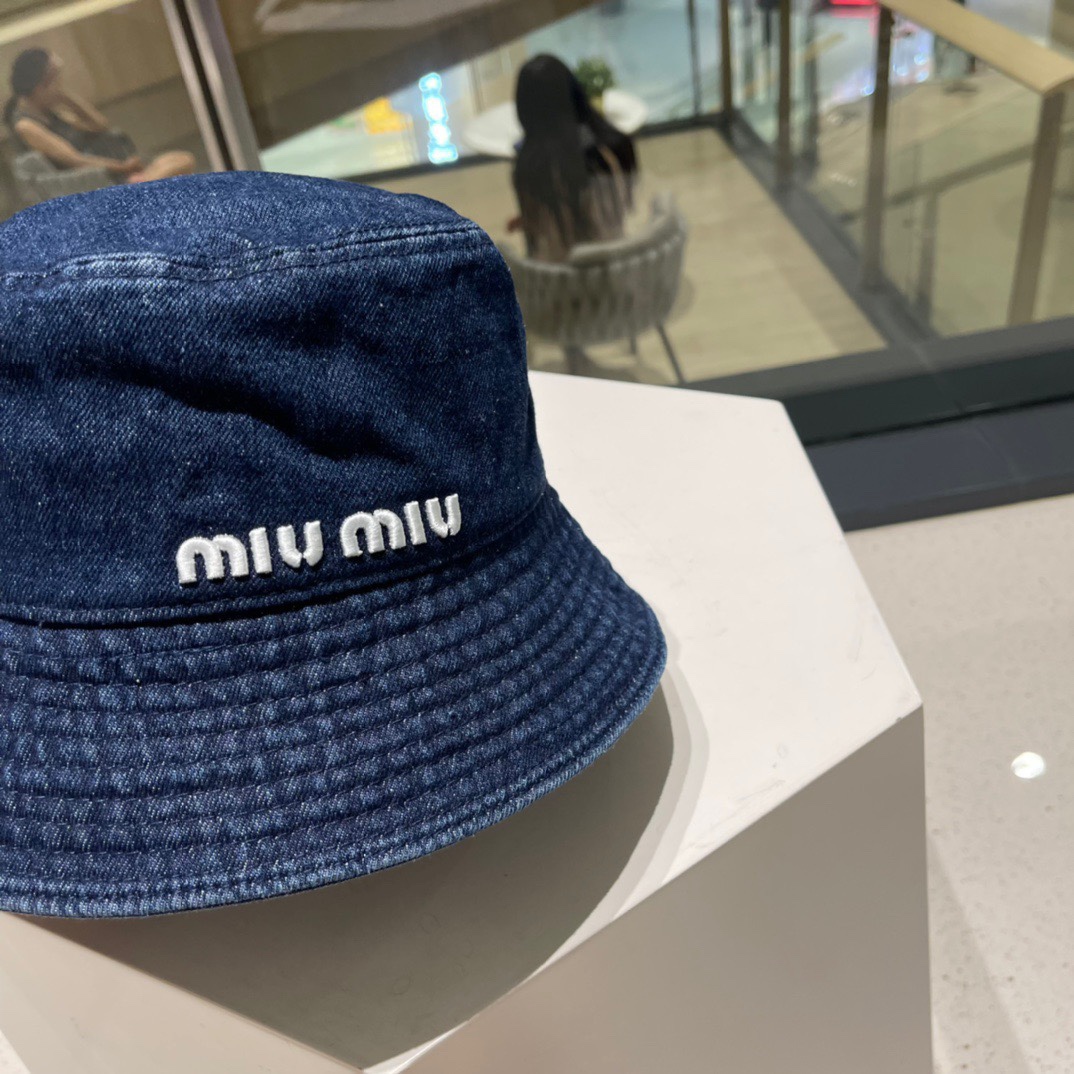 miumiu缪缪夏季新款渔夫帽牛仔面料简单百搭头围59cm