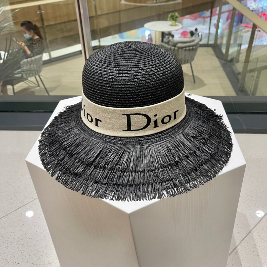 迪奥Dior2024新款草帽有质感的单品须边设计上脸真的超赞不挑脸型遮阳渔夫帽型