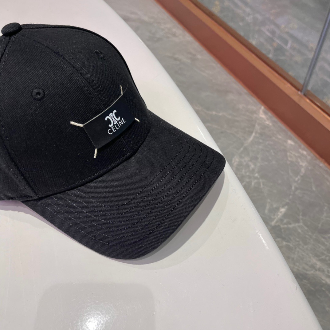  【CELINE赛琳】春夏款新款简约棒球帽，新款出货，大牌款超好搭配，赶紧入手！