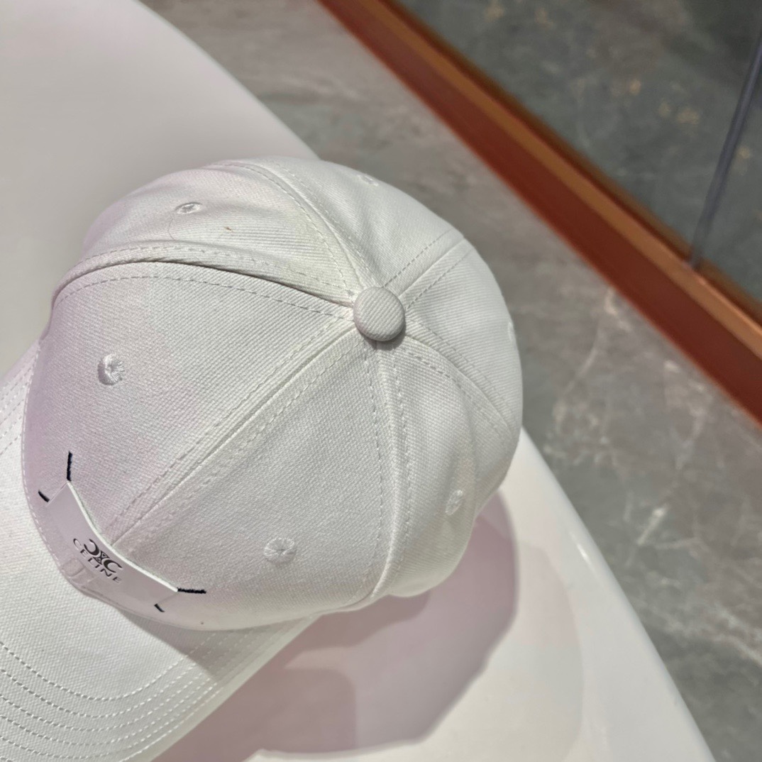  【CELINE赛琳】春夏款新款简约棒球帽，新款出货，大牌款超好搭配，赶紧入手！